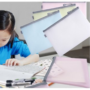 PVC торбичка с цип